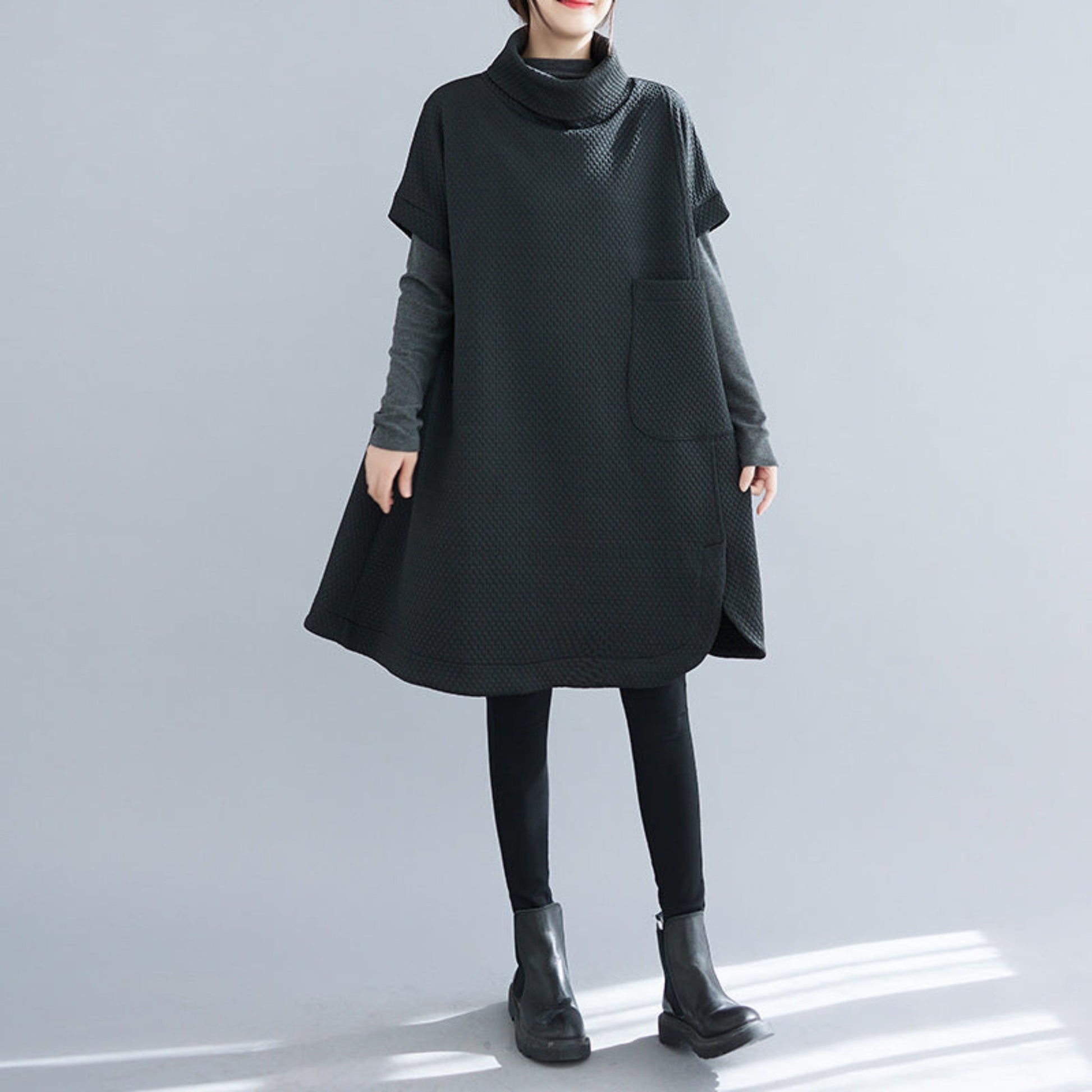 Women's casual loose turtleneck pullover dress in black and gray.