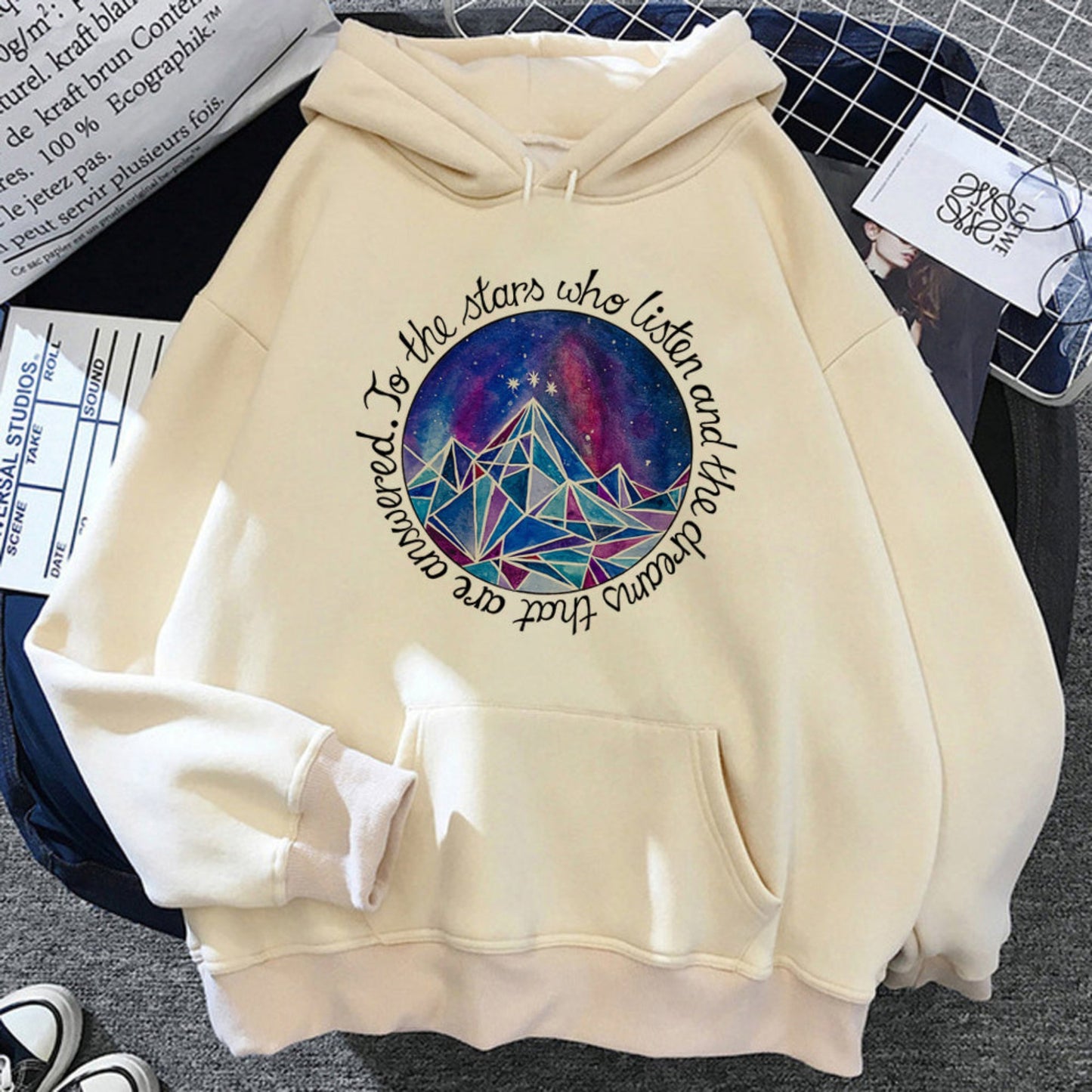 Japanese Gothic Aesthetic Acotar Hoodie for Women with Retro Art Design