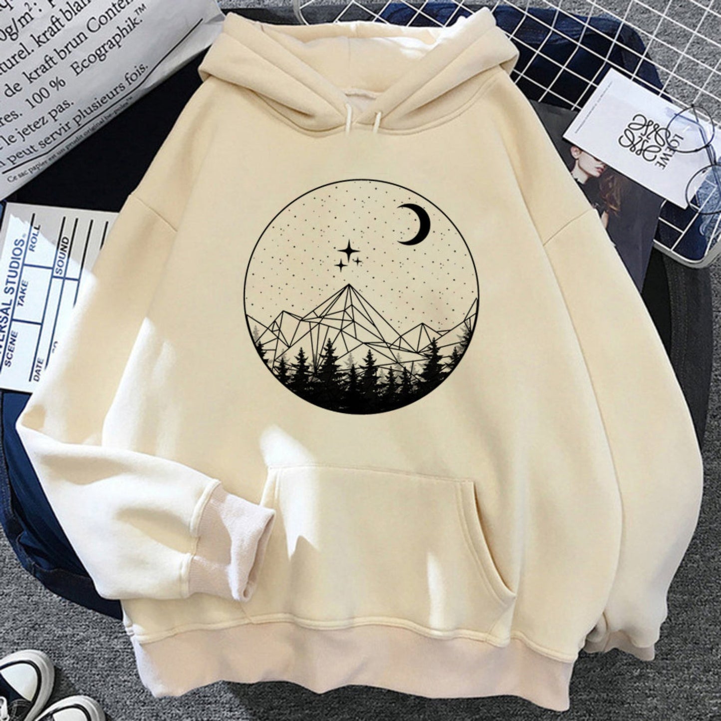 Japanese Gothic Aesthetic Acotar Hoodie for Women with Retro Art Design