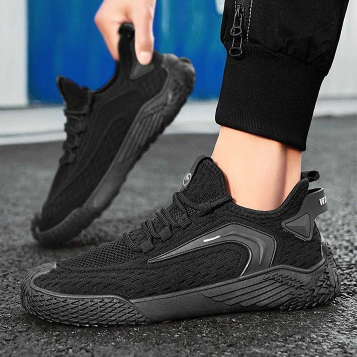 Men's Lightweight Mesh Sports Sneakers – Casual Lace-Up Shoes